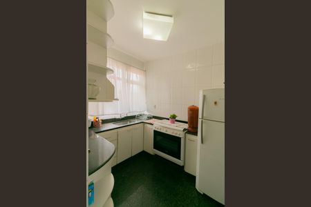 Apartamento à venda com 300m², 3 quartos e 2 vagasCozinha