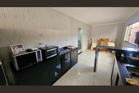 Casa para alugar com 200m², 3 quartos e 3 vagas Casa para alugar com 200m², 3 quartos e 3 vagasCozinha