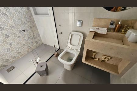 Casa para alugar com 200m², 3 quartos e 3 vagas Casa para alugar com 200m², 3 quartos e 3 vagasBanheiro Social