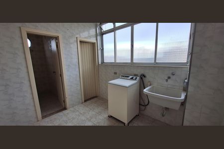 Apartamento à venda com 115m², 3 quartos e 2 vagas Apartamento à venda com 115m², 3 quartos e 2 vagasDetalhe da area de serviço