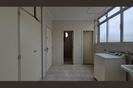 Apartamento à venda com 115m², 3 quartos e 1 vagaÁrea de serviço
