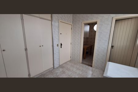 Apartamento à venda com 115m², 3 quartos e 2 vagas Apartamento à venda com 115m², 3 quartos e 2 vagasDetalhe da area de serviço
