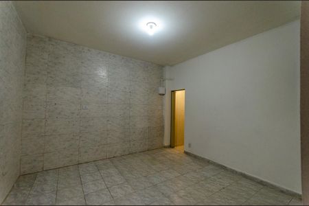 Casa à venda com 30m², 1 quarto e sem vaga Casa à venda com 30m², 1 quarto e sem vagaSala/Quarto