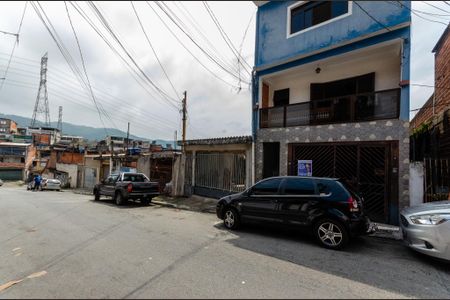 Casa à venda com 30m², 1 quarto e sem vaga Casa à venda com 30m², 1 quarto e sem vagaFachada
