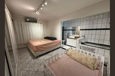 Foto 11 de casa à venda com 3 quartos, 220m² em Vila Carminha, São Bernardo do Campo