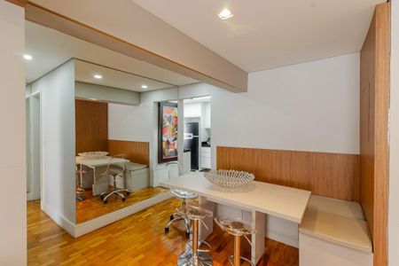 Apartamento à venda com 70m², 2 quartos e 1 vagaSala