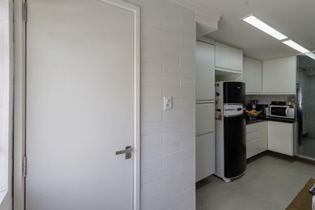 Apartamento à venda com 70m², 2 quartos e 1 vagaÁrea de Serviço