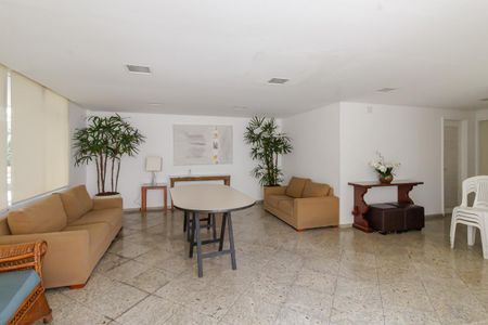 Apartamento à venda com 70m², 2 quartos e 1 vagaÁrea Comum