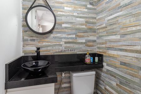 Apartamento à venda com 70m², 2 quartos e 1 vagaBanheiro de Serviço