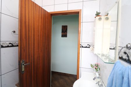 Casa à venda com 130m², 3 quartos e 1 vagaBanheiro