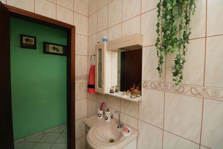 Casa à venda com 130m², 3 quartos e 1 vagaLavabo