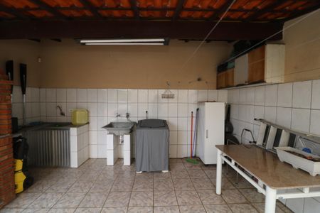 Casa à venda com 130m², 3 quartos e 1 vagaÁrea de Serviço