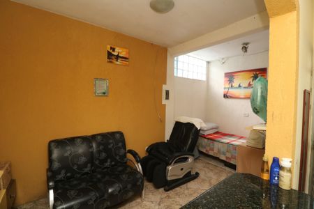 Casa à venda com 130m², 3 quartos e 1 vagaQuarto de Serviço