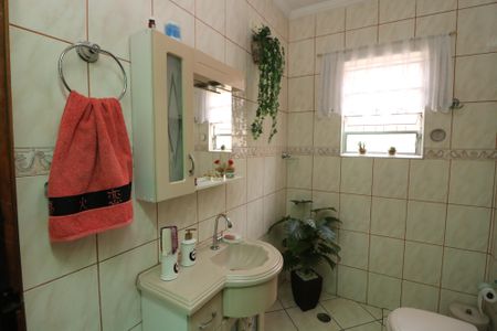 Casa à venda com 130m², 3 quartos e 1 vagaLavabo