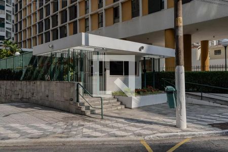 Apartamento para alugar com 187m², 4 quartos e 1 vaga Apartamento para alugar com 187m², 4 quartos e 1 vagaFachada