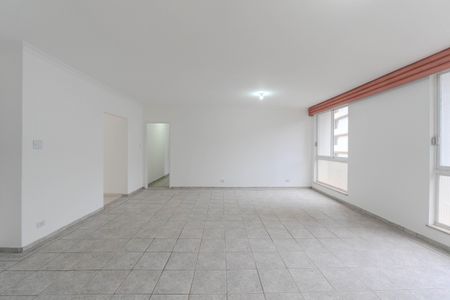 Apartamento para alugar com 187m², 4 quartos e 1 vaga Apartamento para alugar com 187m², 4 quartos e 1 vagaSala