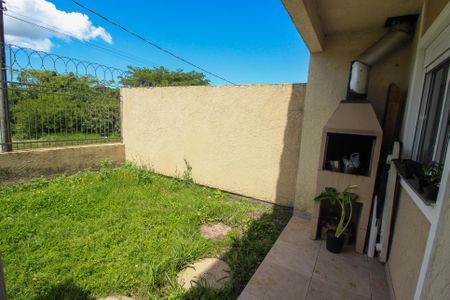 Casa de condomínio à venda com 50m², 2 quartos e 1 vagaQuintal