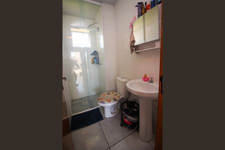 Casa de condomínio à venda com 50m², 2 quartos e 1 vagaBanheiro