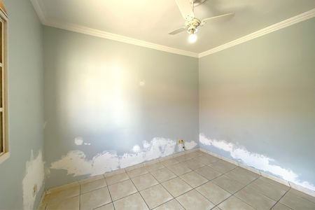 Casa à venda com 240m², 3 quartos e 6 vagas Casa à venda com 240m², 3 quartos e 6 vagasQuarto 2