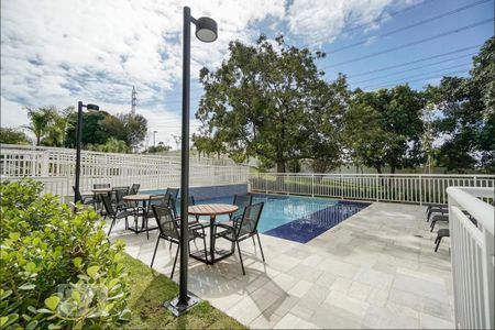 Apartamento à venda com 72m², 3 quartos e 1 vagaÁrea comum - Piscina