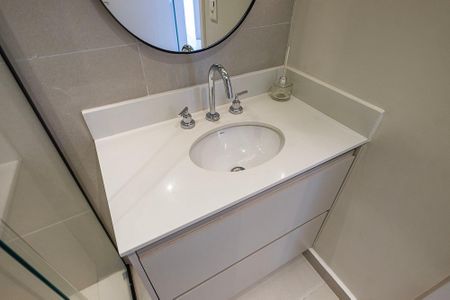 Studio para alugar com 30m², 1 quarto e sem vaga Studio para alugar com 30m², 1 quarto e sem vagaBanheiro