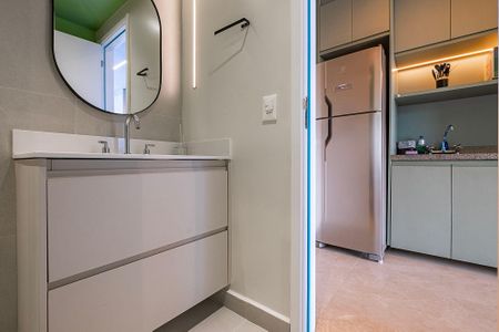 Studio para alugar com 30m², 1 quarto e sem vaga Studio para alugar com 30m², 1 quarto e sem vagaBanheiro