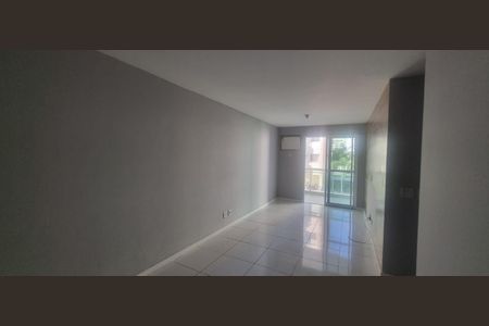 Apartamento à venda com 97m², 4 quartos e 2 vagas Apartamento à venda com 97m², 4 quartos e 2 vagasSala