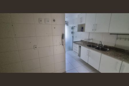 Apartamento à venda com 97m², 4 quartos e 2 vagas Apartamento à venda com 97m², 4 quartos e 2 vagasCozinha
