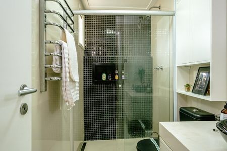 Apartamento à venda com 45m², 1 quarto e 2 vagasBanheiro da Suíte 1