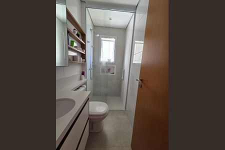 Apartamento à venda com 82m², 3 quartos e 3 vagasBanheiro Suíte 1