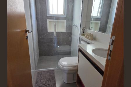 Apartamento à venda com 82m², 3 quartos e 3 vagasBanheiro Social