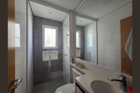 Apartamento à venda com 82m², 3 quartos e 3 vagasBanheiro Social