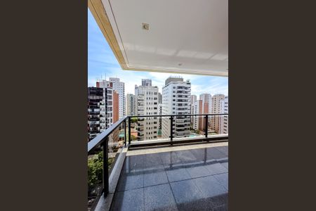 Apartamento para alugar com 400m², 4 quartos e 4 vagas Apartamento para alugar com 400m², 4 quartos e 4 vagasVaranda da Sala