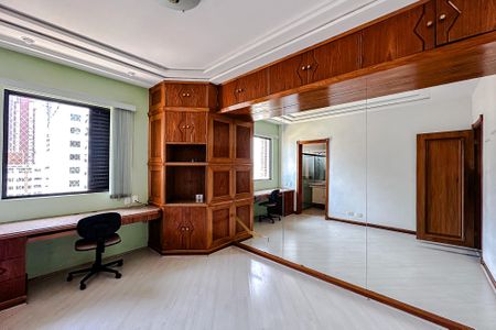 Apartamento para alugar com 400m², 4 quartos e 4 vagas Apartamento para alugar com 400m², 4 quartos e 4 vagasQuarto 4 - Suíte