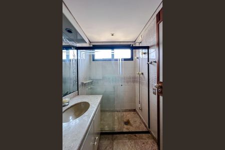 Apartamento para alugar com 400m², 4 quartos e 4 vagas Apartamento para alugar com 400m², 4 quartos e 4 vagasBanheiro da Suíte 4