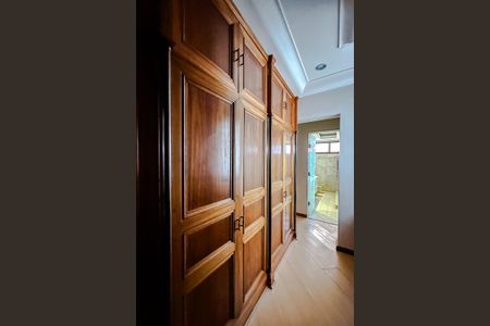 Apartamento para alugar com 400m², 4 quartos e 4 vagas Apartamento para alugar com 400m², 4 quartos e 4 vagasQuarto 1 - Suíte