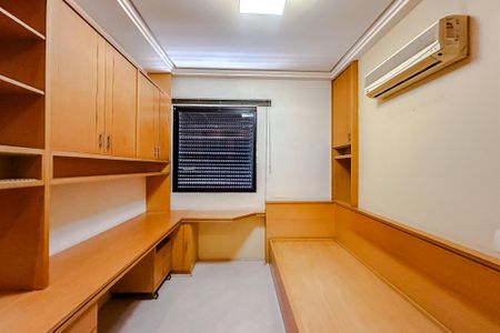 Apartamento para alugar com 400m², 4 quartos e 4 vagas Apartamento para alugar com 400m², 4 quartos e 4 vagasQuarto 2 - Suíte