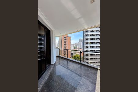 Apartamento para alugar com 400m², 4 quartos e 4 vagas Apartamento para alugar com 400m², 4 quartos e 4 vagasVaranda da Sala