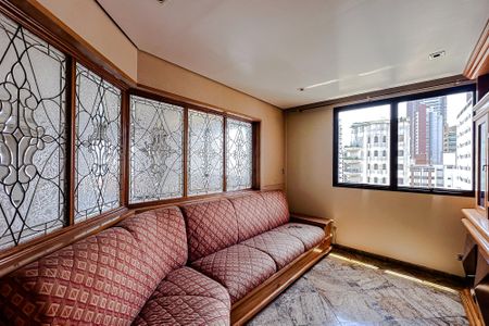 Apartamento para alugar com 400m², 4 quartos e 4 vagas Apartamento para alugar com 400m², 4 quartos e 4 vagasSala de TV