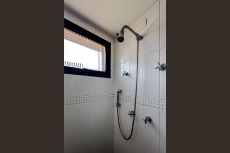 Apartamento para alugar com 400m², 4 quartos e 4 vagas Apartamento para alugar com 400m², 4 quartos e 4 vagasBanheiro da Suíte 2