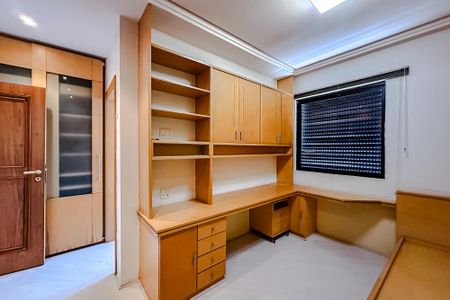 Apartamento para alugar com 400m², 4 quartos e 4 vagas Apartamento para alugar com 400m², 4 quartos e 4 vagasQuarto 2 - Suíte