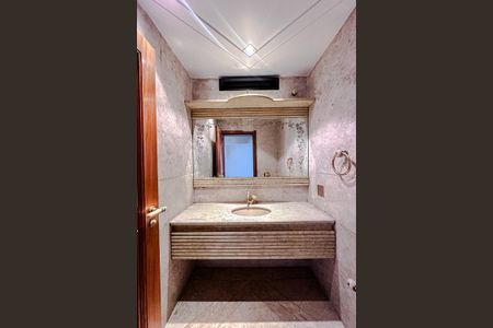 Apartamento para alugar com 400m², 4 quartos e 4 vagas Apartamento para alugar com 400m², 4 quartos e 4 vagasLavabo