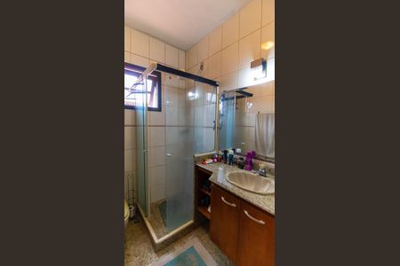 Casa à venda com 359m², 4 quartos e 2 vagasBanheiro da Suíte 1