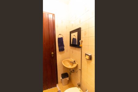 Casa à venda com 359m², 4 quartos e 2 vagasBanheiro da Suíte 2