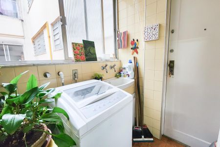 Apartamento à venda com 90m², 3 quartos e 1 vagaÁrea de Serviço