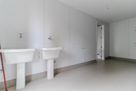 Apartamento à venda com 388m², 4 quartos e 6 vagasÁrea de Serviço