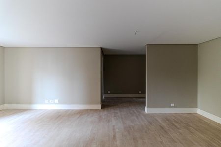 Apartamento à venda com 388m², 4 quartos e 6 vagasSuíte 3