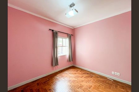 Casa à venda com 180m², 4 quartos e 2 vagasQuarto 3