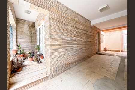 Casa à venda com 180m², 4 quartos e 2 vagasGaragem