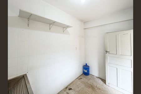 Casa à venda com 180m², 4 quartos e 2 vagasÁrea de Serviço